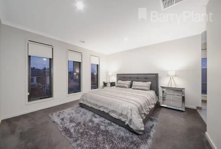 Second view of Homely house listing, 25 Mountford Rise, Pakenham VIC 3810