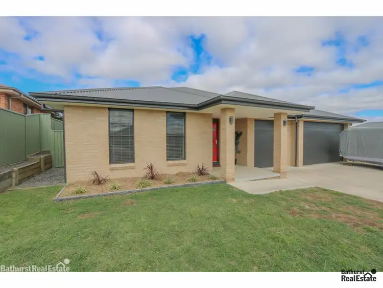 Main view of Homely house listing, 3 Topaz Court, Kelso NSW 2795