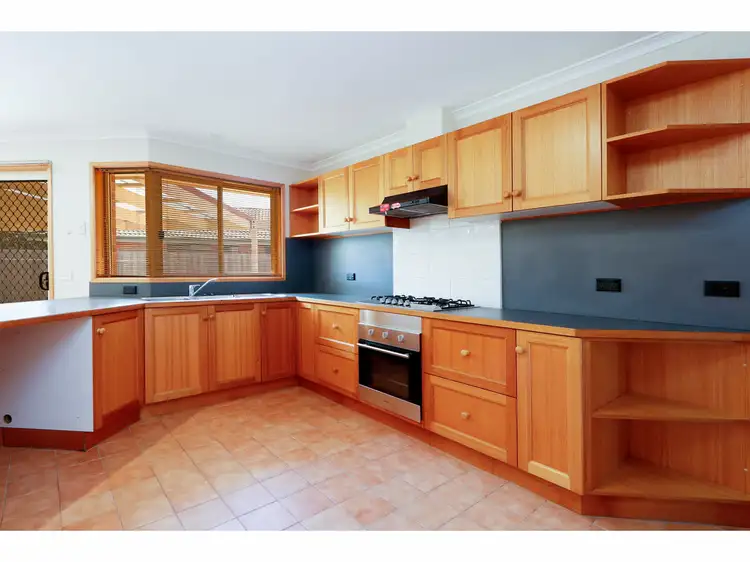 Second view of Homely house listing, 5 Kingfisher Place, Sale VIC 3850