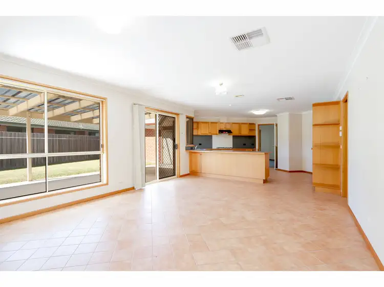 Third view of Homely house listing, 5 Kingfisher Place, Sale VIC 3850