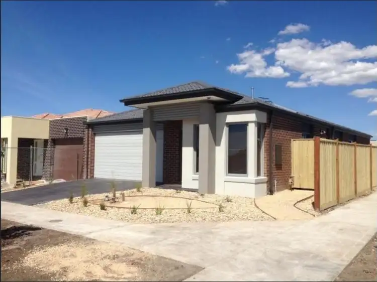 Second view of Homely house listing, 2 Sundew Place, Greenvale VIC 3059