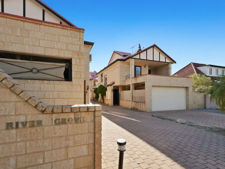 21 Moreau Mews