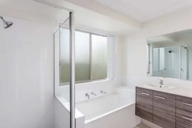 Seventh view of Homely semi-detached listing, 1/1a Weetwood Street, Newtown QLD 4350