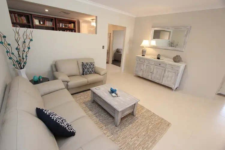 61 Torwood Edge, Halls Head WA 6210