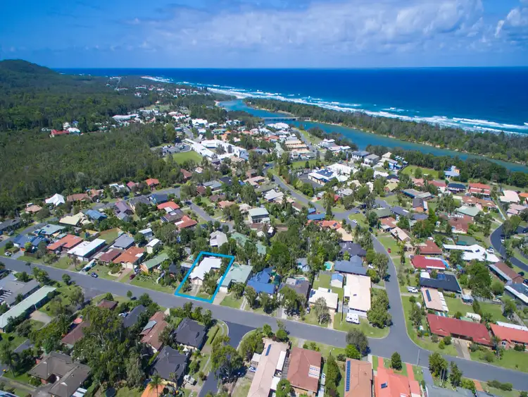 33 Victoria Avenue, Pottsville NSW 2489