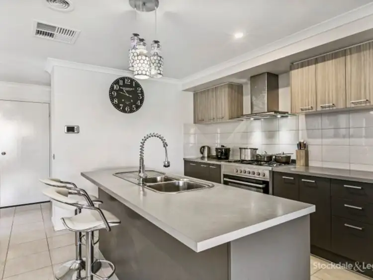 Second view of Homely house listing, 91 Bimberry Circuit, Clyde VIC 3978