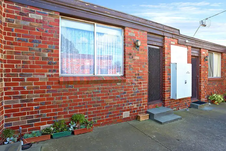 Main view of Homely unit listing, 4/26 Hampshire Road, Sunshine VIC 3020