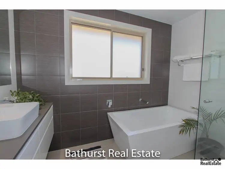 Fourth view of Homely house listing, 5 Mulley Close, Windradyne NSW 2795