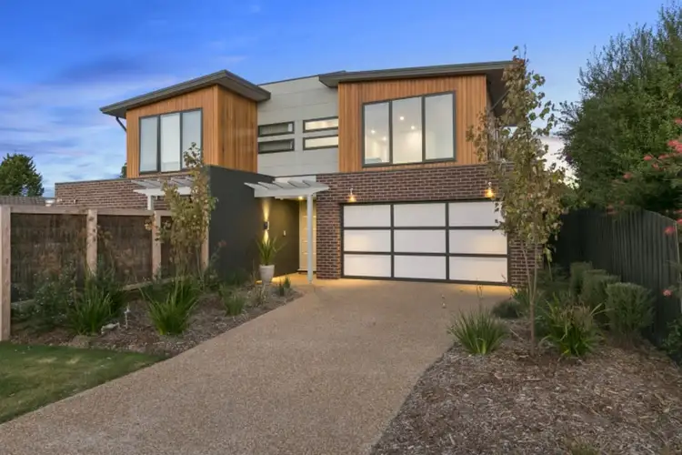 11a Benjamin Street, Mount Martha VIC 3934