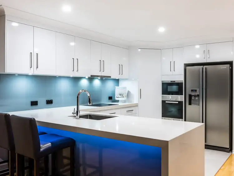 2/15 William Street, Southport QLD 4215