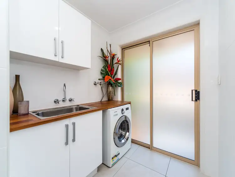 Sixth view of Homely semi-detached listing, 2/15 William Street, Southport QLD 4215