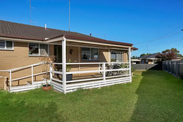 Sixth view of Homely house listing, 5 Lyn Court, Colac VIC 3250