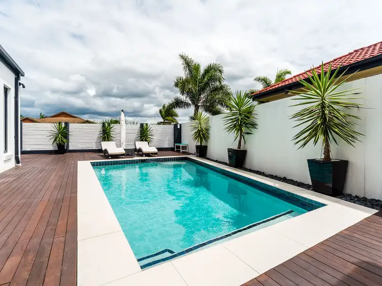 8 Villanova Avenue, Oxenford QLD 4210