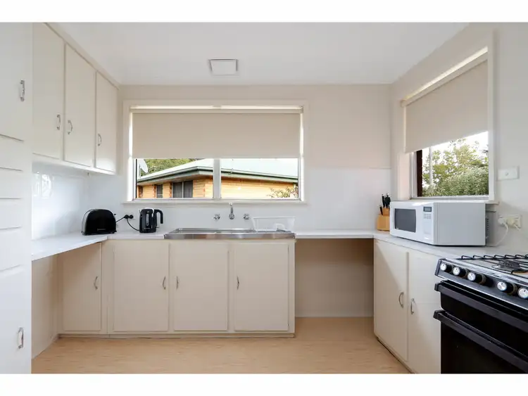 Fourth view of Homely house listing, 300 Raglan Street, Sale VIC 3850