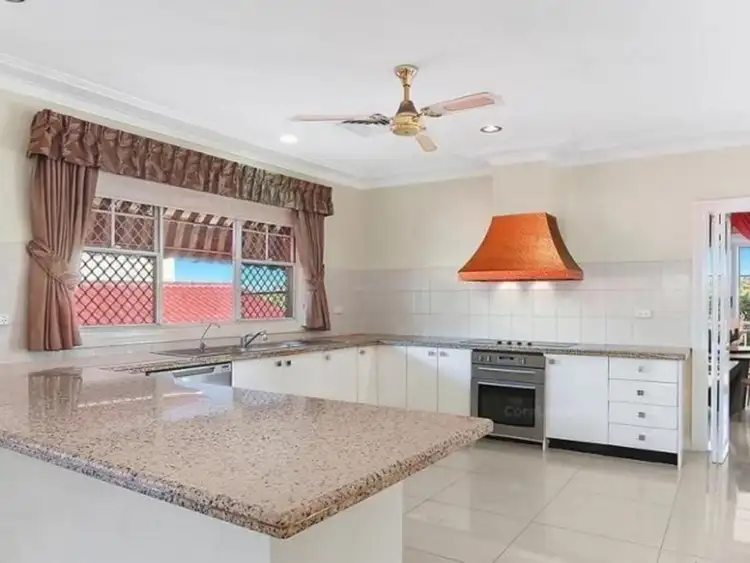 Fourth view of Homely house listing, 2 Evers Close, Edensor Park NSW 2176