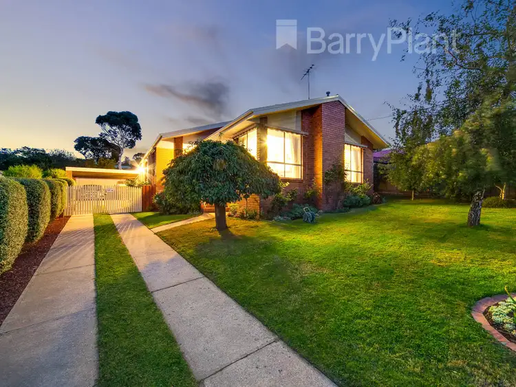 99 Eagle Drive, Pakenham VIC 3810