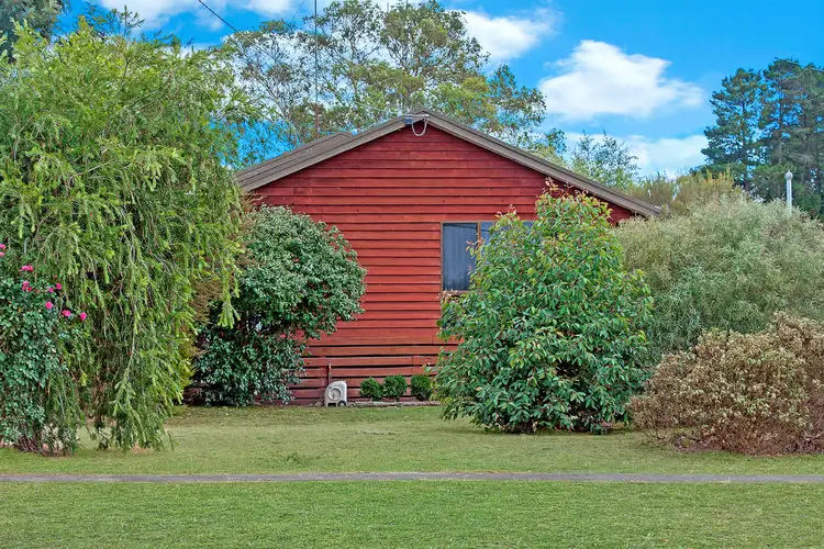 Main view of Homely house listing, 3 Mannett Street, Hamilton VIC 3300