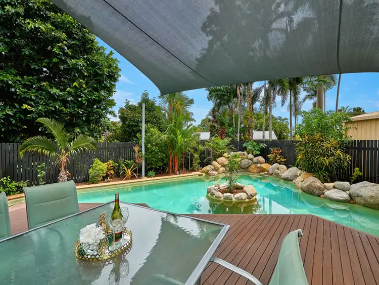24 Moresby Street, Trinity Beach QLD 4879