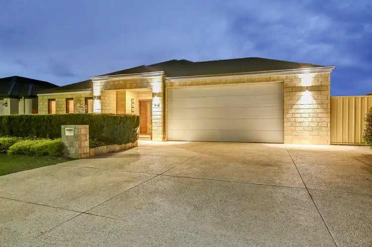 35 Windjammer Parkway, Jindalee WA 6036