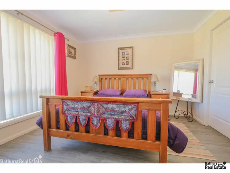 Sixth view of Homely house listing, 2a Topaz Court, Kelso NSW 2795