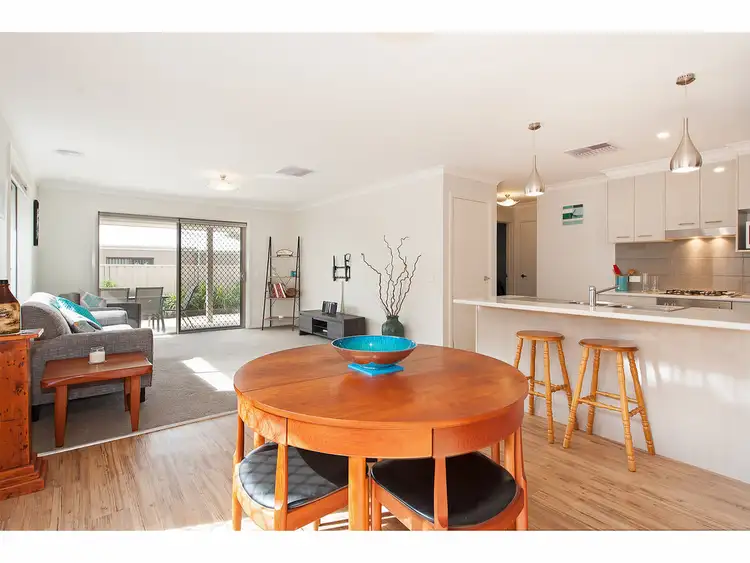 Fifth view of Homely house listing, 17 Blackburn Close, Wodonga VIC 3690