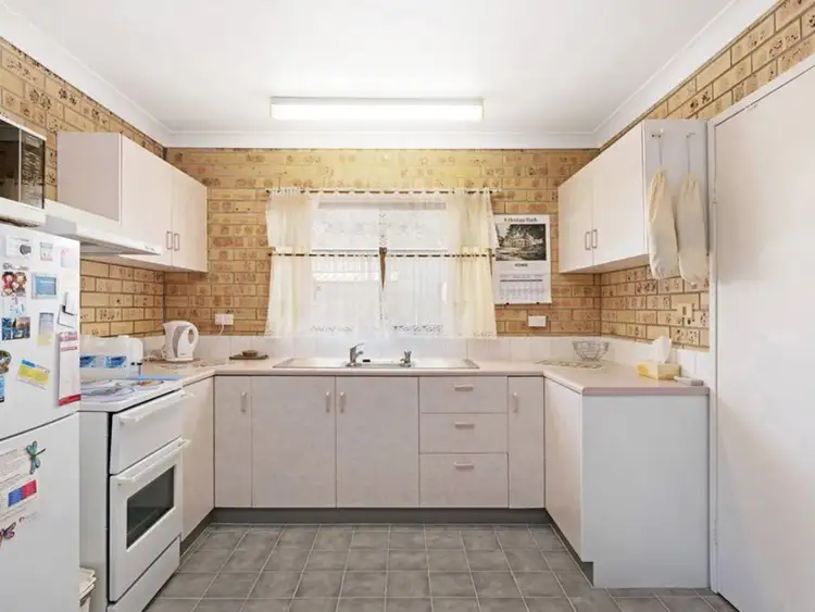 Second view of Homely flat listing, 6/21 Davenport Street, Clifton QLD 4361