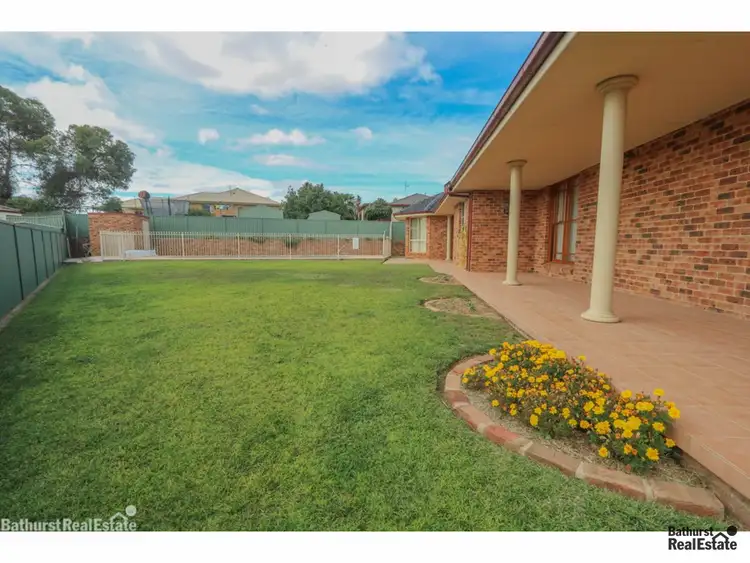 Fifth view of Homely house listing, 9 Magnolia Close, Kelso NSW 2795