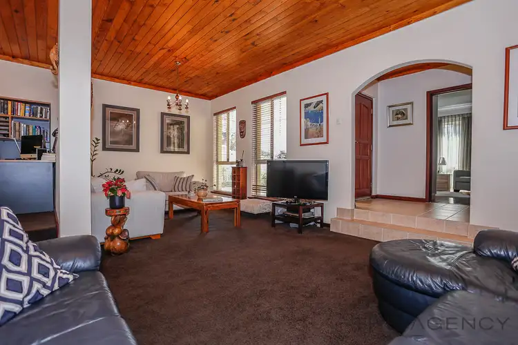 Second view of Homely house listing, 6 Ardtalla Court, Duncraig WA 6023