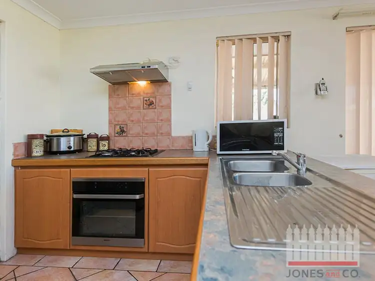 Sixth view of Homely house listing, 2/43 Third Avenue, Bassendean WA 6054