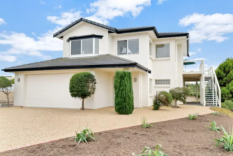 8 Mayflower Court, Encounter Bay SA 5211