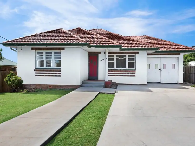 10 Second Avenue, Harristown QLD 4350