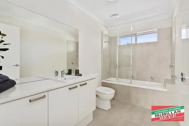 Sixth view of Homely townhouse listing, 1 / 7-9 Koorong Avenue, Rosebud VIC 3939