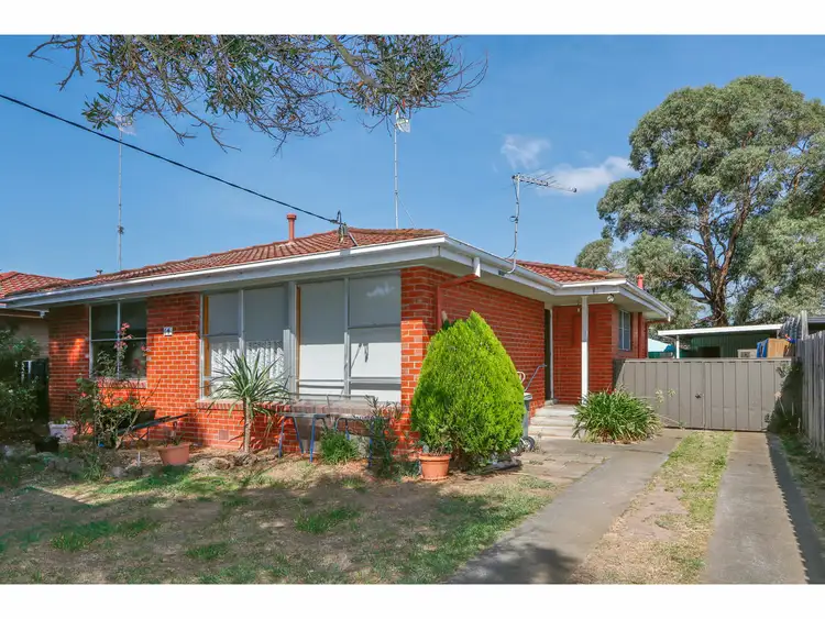 14 Treloar Street, Sale VIC 3850
