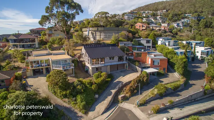 10 Dalkeith Court, Sandy Bay TAS 7005