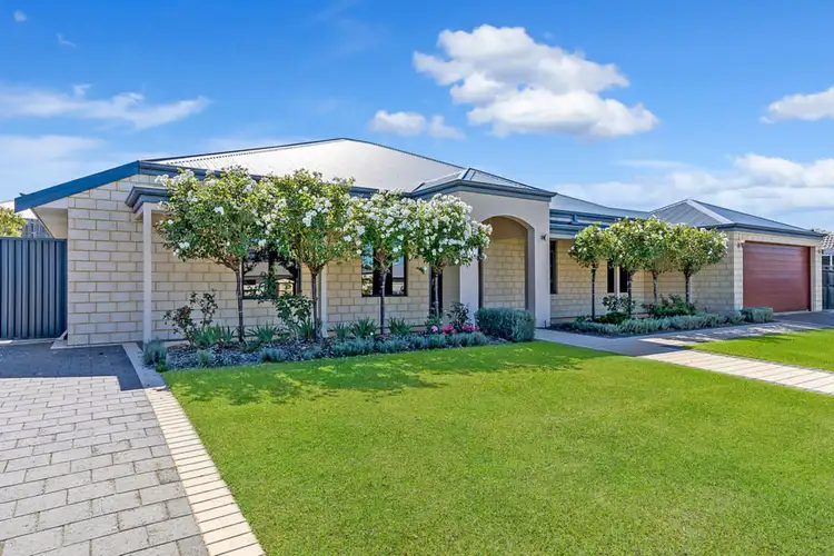 12 Woburn Park Avenue, Ellenbrook WA 6069