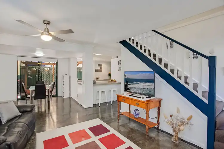 1/3 Karri Court, Burleigh Heads QLD 4220