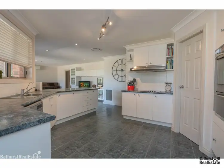 Second view of Homely house listing, 31 Jagoe Drive, Kelso NSW 2795