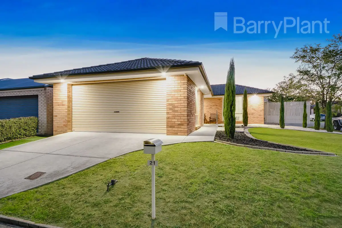 Main view of Homely house listing, 21 Redfern Way, Pakenham VIC 3810