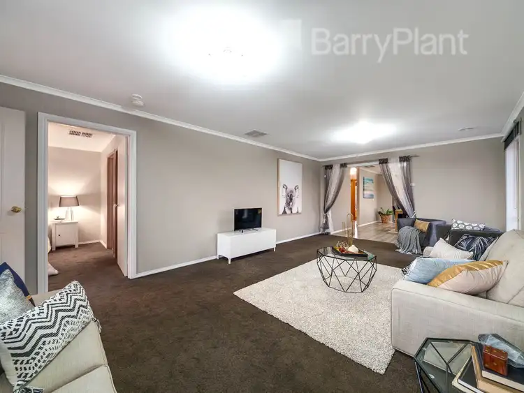 Fourth view of Homely house listing, 1 Rossi Close, Pakenham VIC 3810