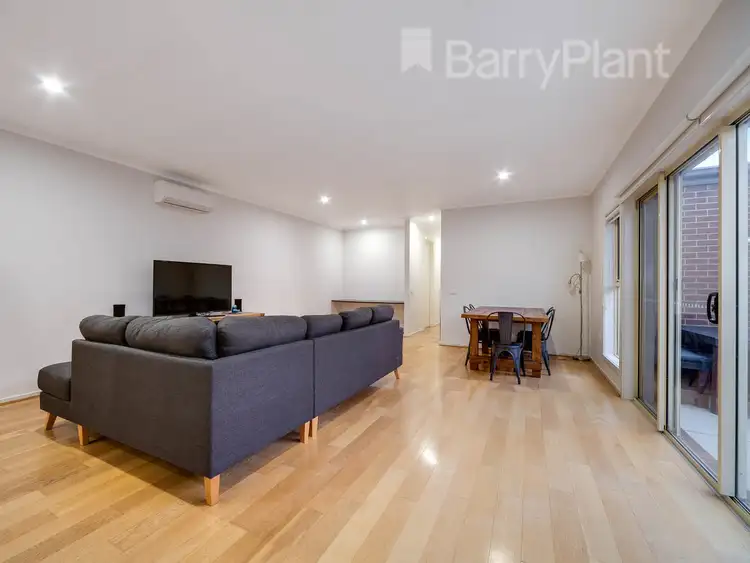 Fifth view of Homely house listing, 30 Edgeware Close, Pakenham VIC 3810
