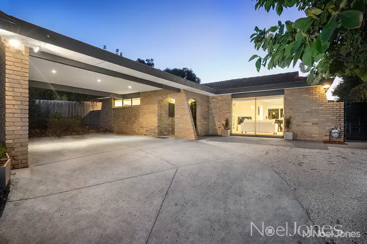 4 Magnolia Drive, Templestowe Lower VIC 3107