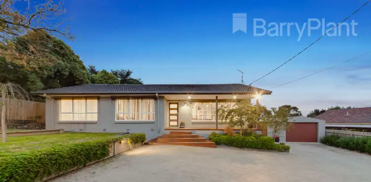 8 Ahern Road, Pakenham VIC 3810