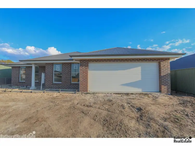 2 McLean Street, Windradyne NSW 2795
