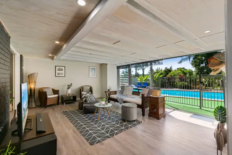 6 Issell Place, Highland Park QLD 4211