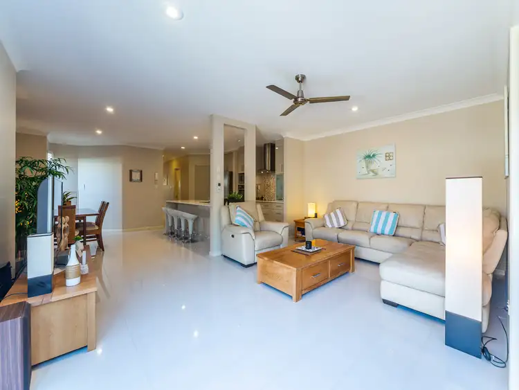 Fourth view of Homely semi-detached listing, 2/33 Drake Avenue, Paradise Point QLD 4216