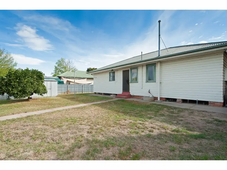 Sixth view of Homely house listing, 1022 Calimo Street, North Albury NSW 2640