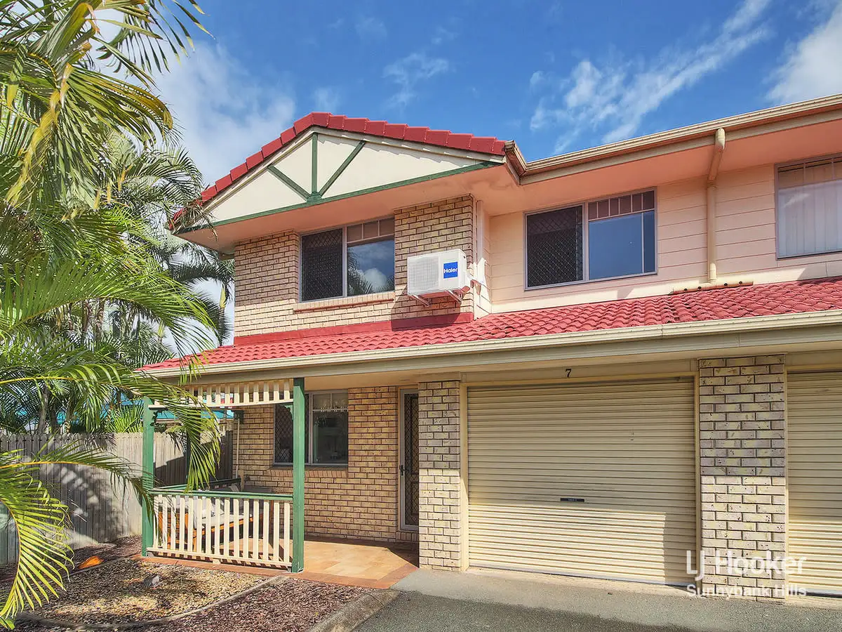 Main view of Homely townhouse listing, 7/9 Lawrence Close, Robertson QLD 4109