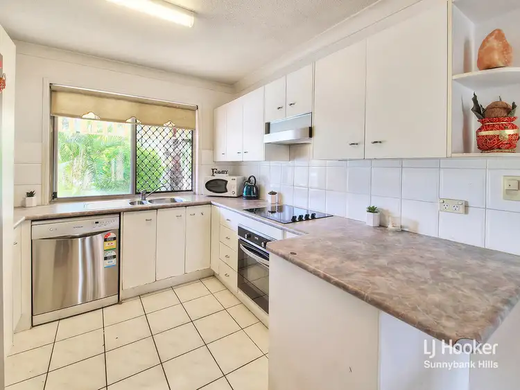 Second view of Homely townhouse listing, 7/9 Lawrence Close, Robertson QLD 4109