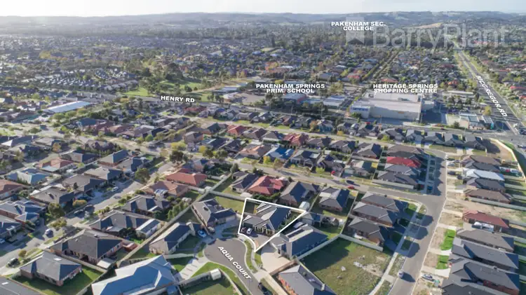 Second view of Homely house listing, 5 Aqua Court, Pakenham VIC 3810