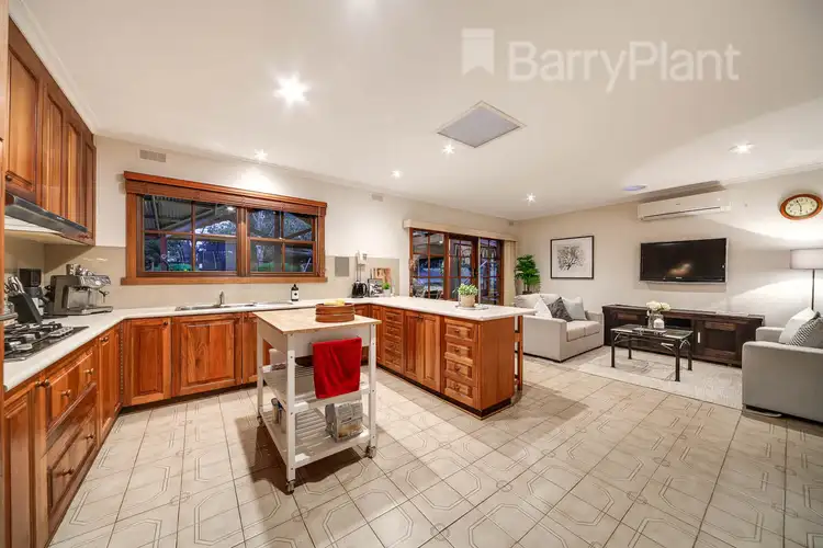 Fifth view of Homely house listing, 2b Charlou Court, Drouin VIC 3818